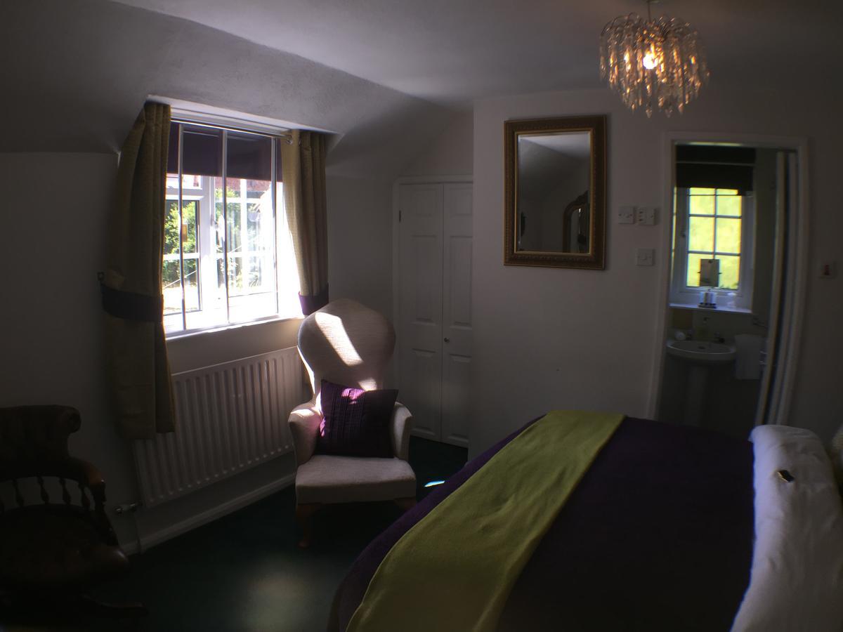The Chestnuts Guest House 애더스톤 외부 사진